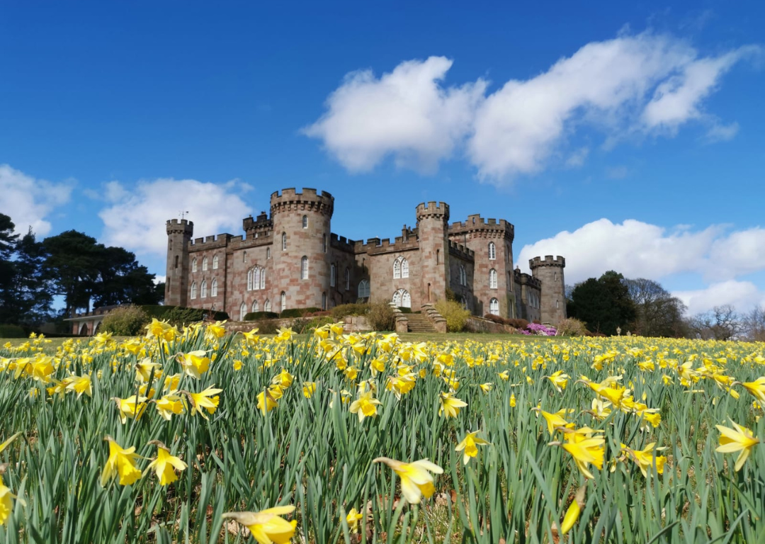 chalomdeley castle