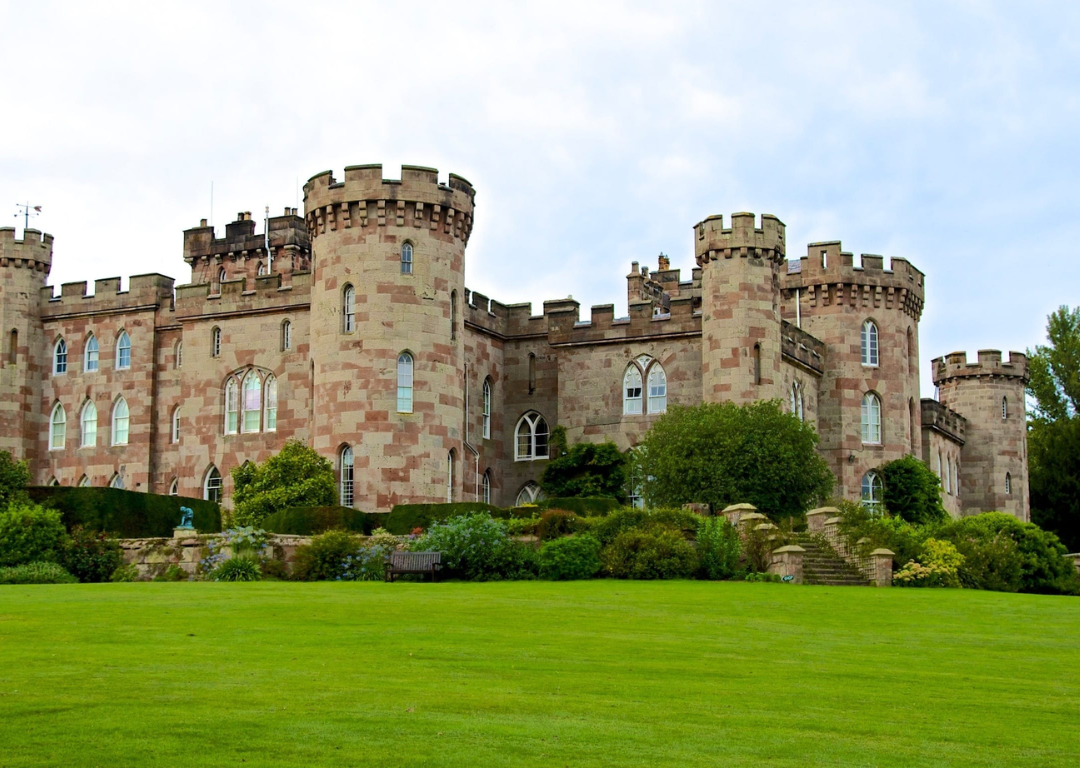 chalomdeley castle